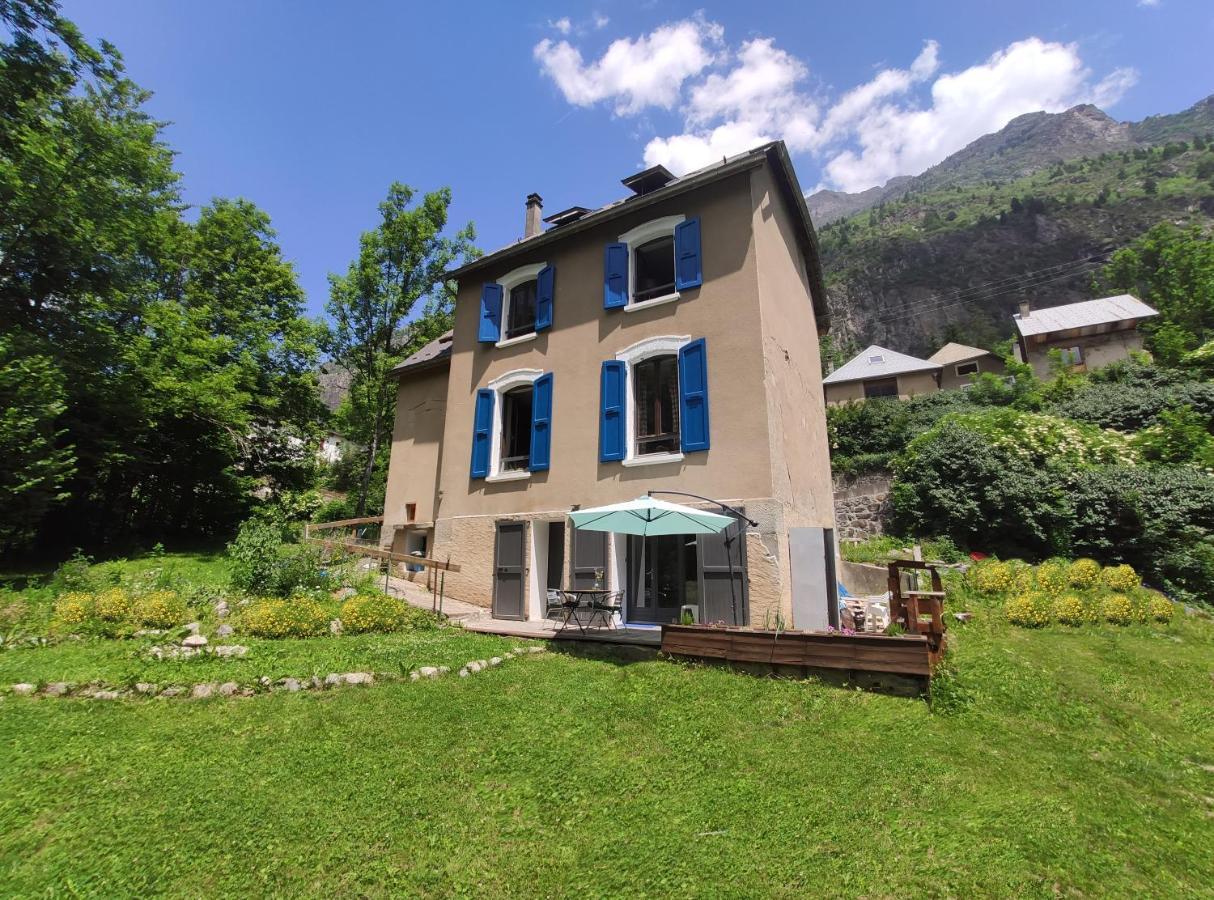 The Old School House, Les Ougiers Apartment Venosc Bagian luar foto