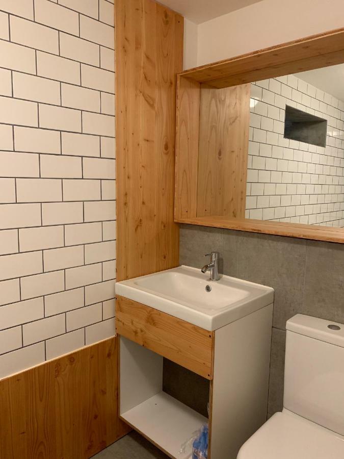 The Old School House, Les Ougiers Apartment Venosc Bagian luar foto